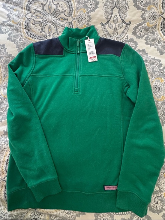Vineyard Vines Tops - NEW Women Vineyard Vines Green Quarter-Zip Shep Shirt with Navy Shoulder Panels
